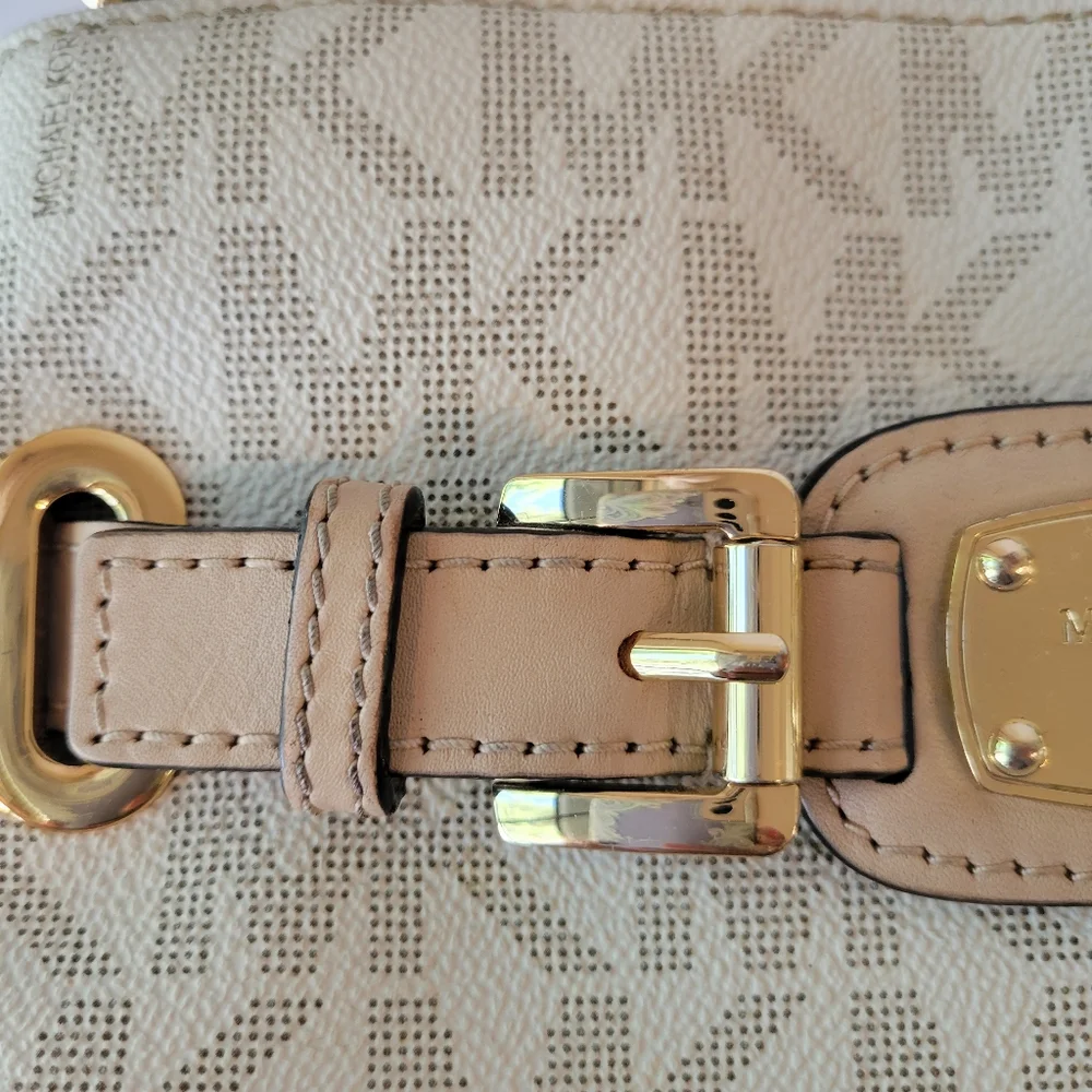 Michael Kors Messenger crossbody bag MK monogram cream/tan
